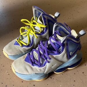 Nike Kids' Purple and Lime Sneakers